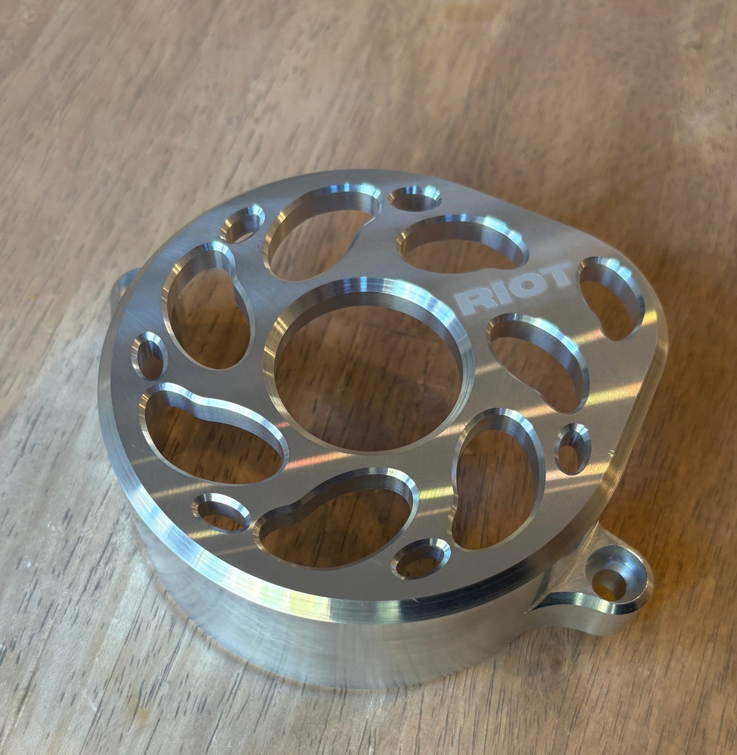 (INSTOCK 1-2 SHIPPING) Ultra bee Motor Cover (Metal)