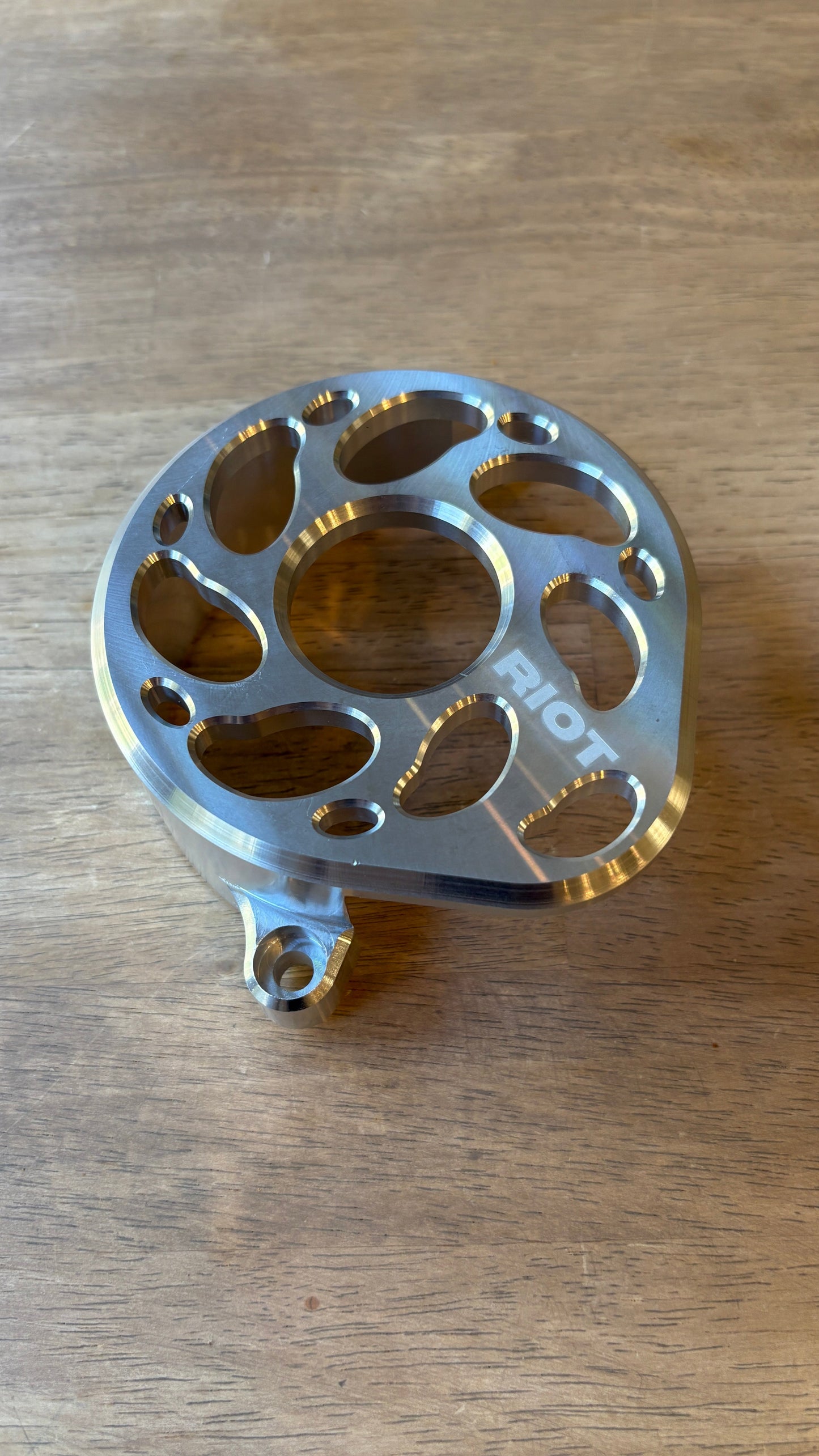 (INSTOCK 1-2 SHIPPING) Ultra bee Motor Cover (Metal)